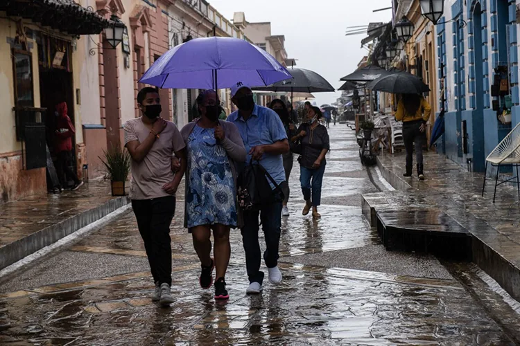 Clima | Coahuila y Chiapas tendrán fuertes lluvias; onda de calor azota casi todo México