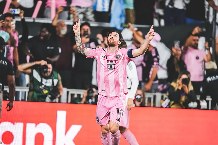 ¡Polémico! Proclaman a Lionel Messi como el mejor futbolista de todos los tiempos