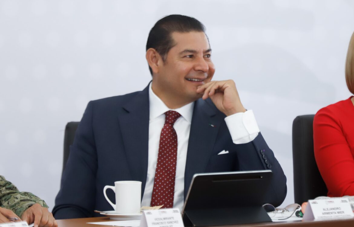 Puebla y BID revolucionan formación automotriz