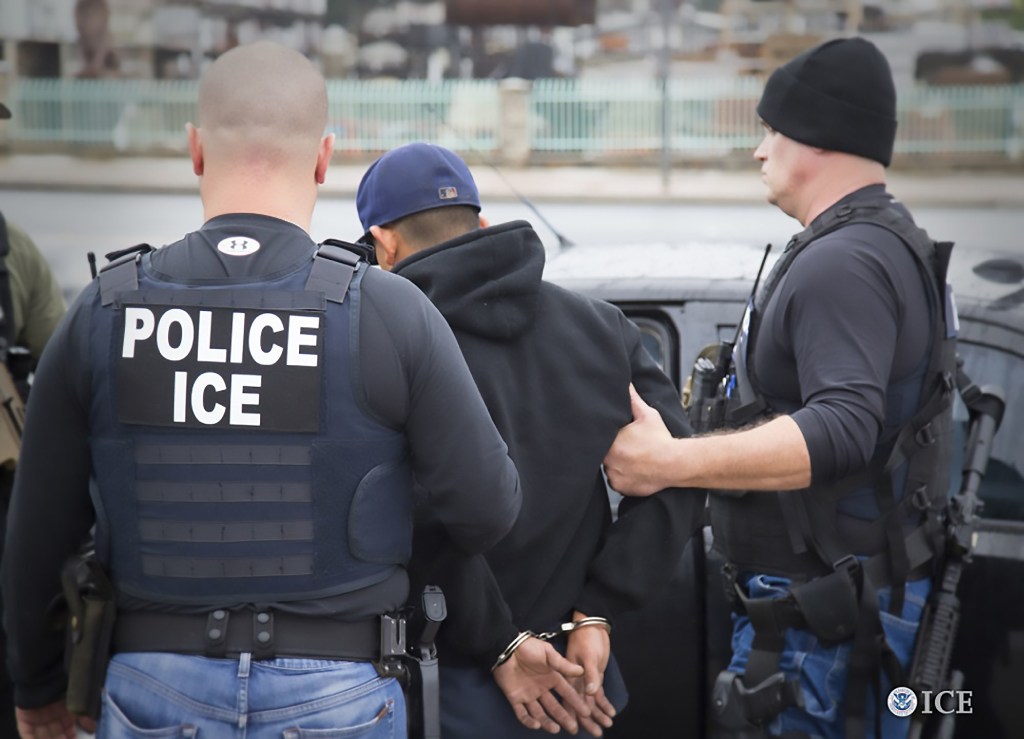 SRE pide aclarar deceso de mexicano bajo custodia ICE