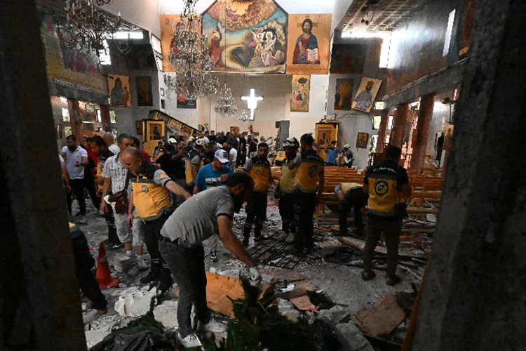 Van 22 muertos por ataque suicida de Estado Islámico en iglesia de Damasco | FOTOS