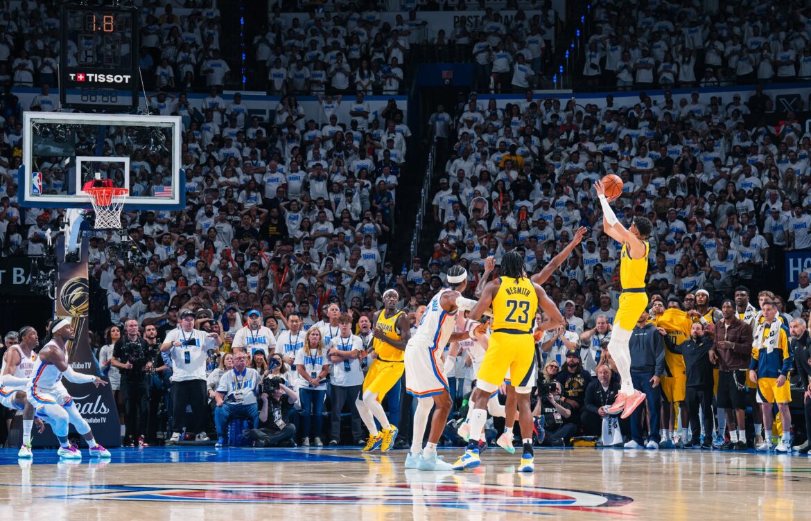 Pacers roban el Juego 1 al Thunder