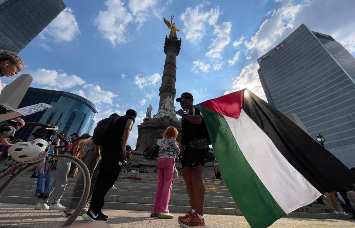 Vandalizan el Ángel tras protesta por conflicto palestino