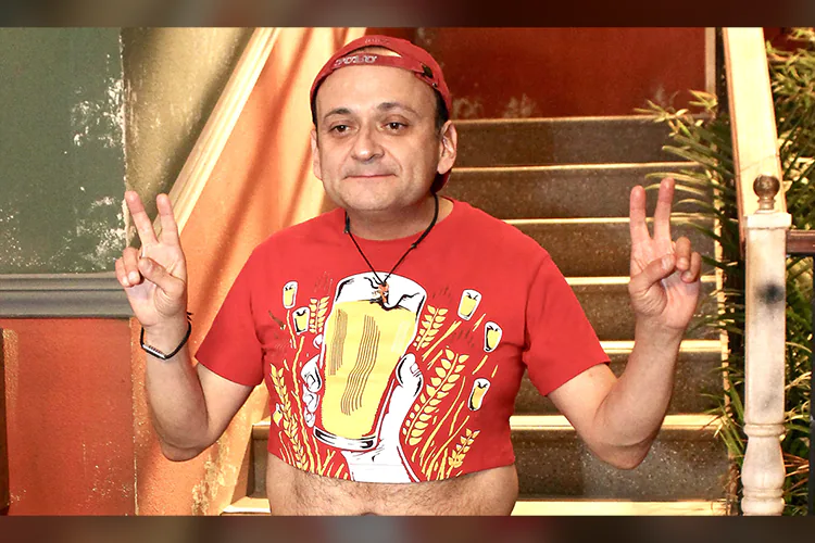 Lalo España, actor de “Vecinos”, lamenta el deceso de entrañable figura de Televisa
