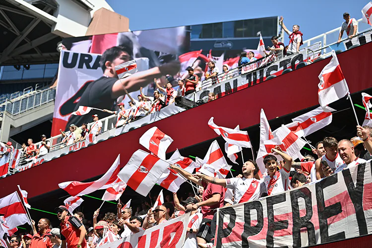 River Plate vence con autoridad a Urawa Red Diamonds en debut del Mundial de Clubes