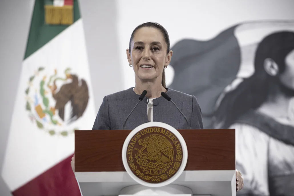 Sheinbaum condena actos vandálicos del CNTE tras quema de oficinas del SNTE