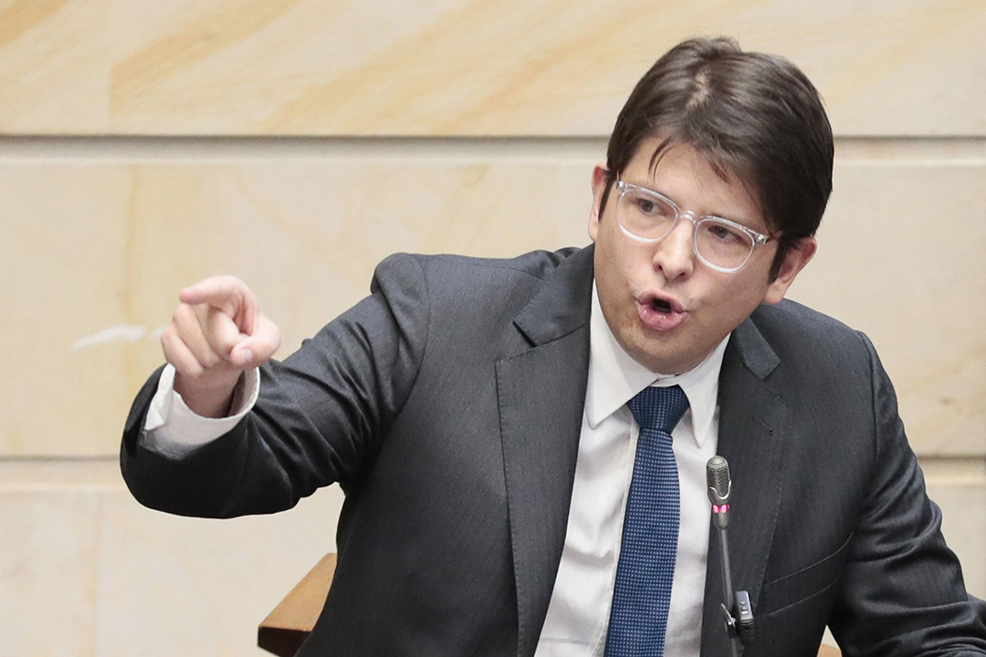 Cae tercera implicada en atentado a Uribe Turbay