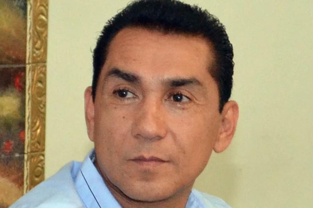 Un tribunal federal absolvió a José Luis Abarca por el secuestro de los 43 normalistas; seguirá preso por otros delitos.