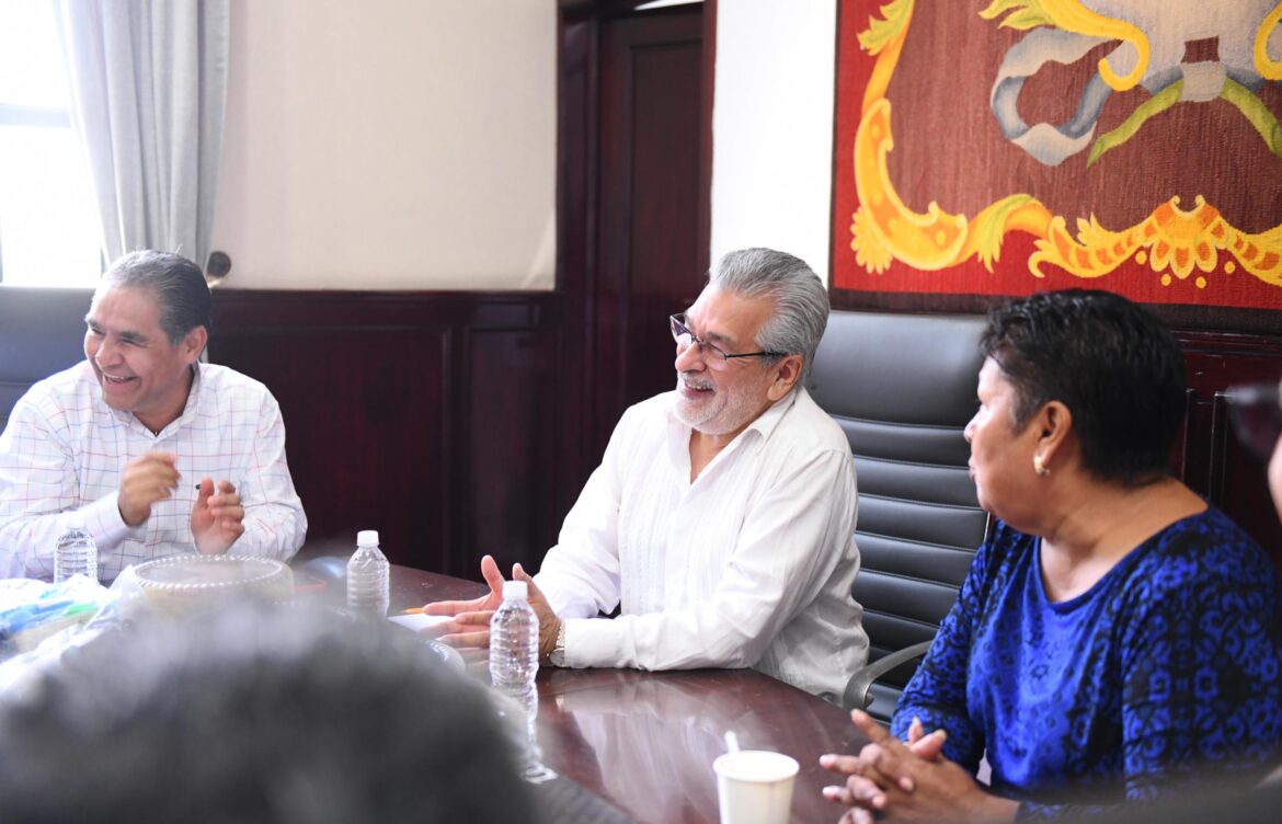 Reconoce CROC trabajo y cercanía del alcalde Alberto Islas