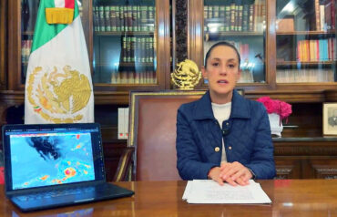 Aviso importante sobre el huracán Erick categoría 3, que avanza hacia las costas de Guerrero y Oaxaca. Mantengámonos informados. pic.twitter.com/QsvL8RegX0— Claudia Sheinbaum Pardo (@Claudiashein) June 19, 2025