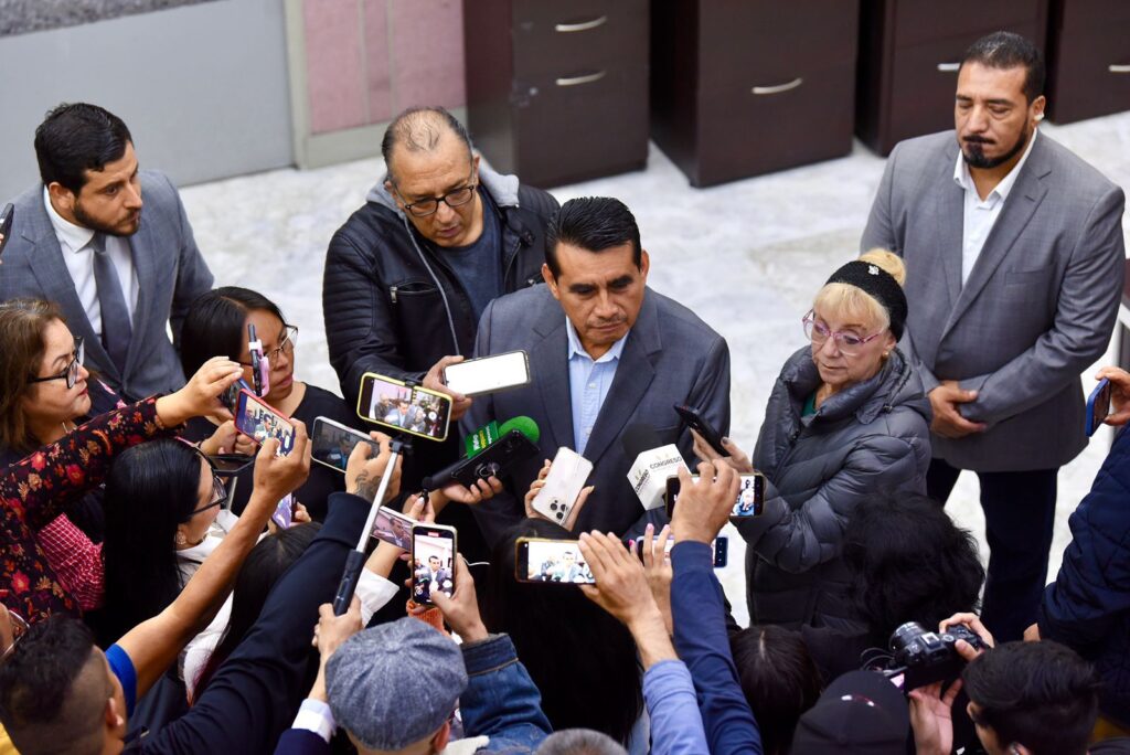 El Congreso de Veracruz garantizó que el personal del IVAI será reubicado en otras dependencias estatales tras su extinción; se preservarán derechos laborales e ingresos.
