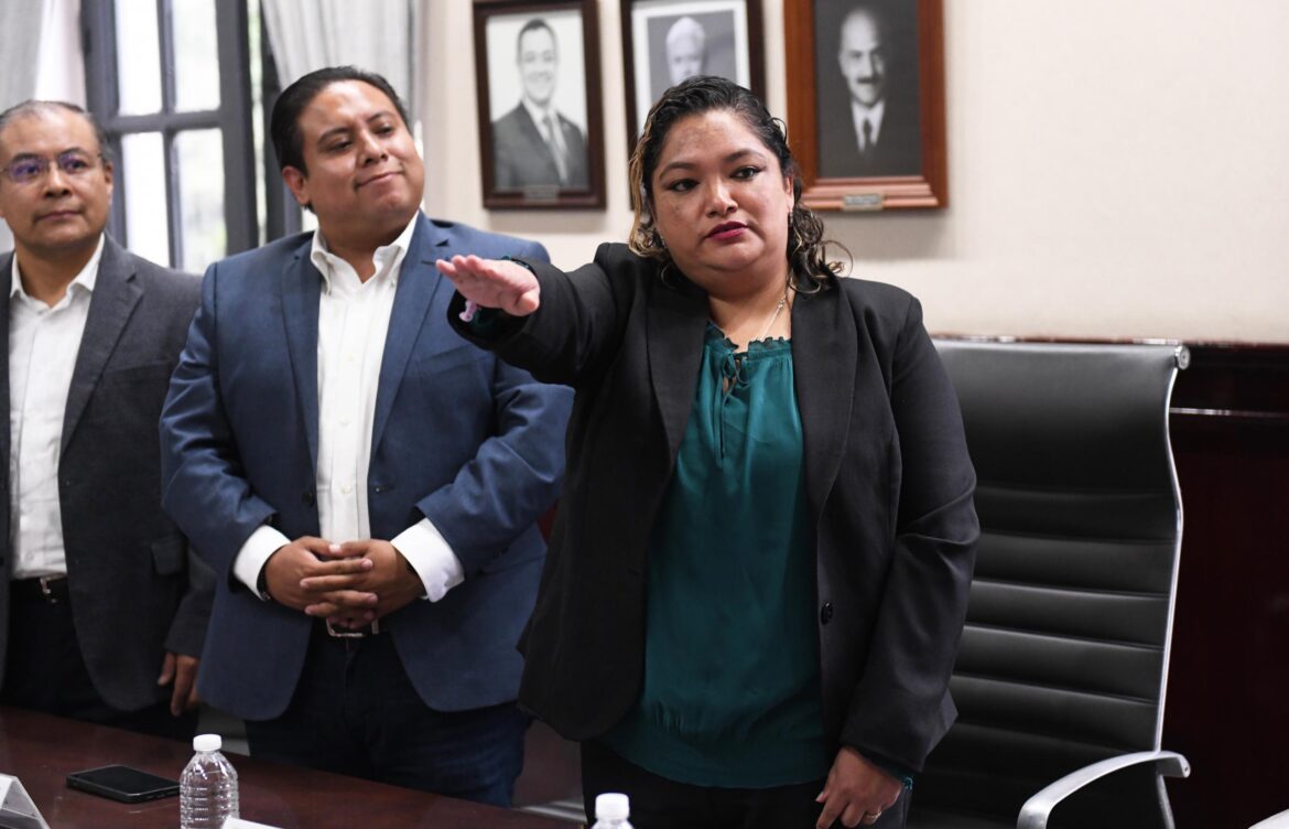 Dora Angélica Méndez, Regidora Sexta del Ayuntamiento
