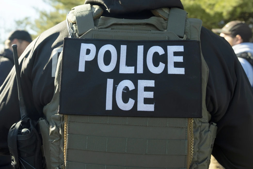 Corte Suprema avala deportaciones rápidas de Trump