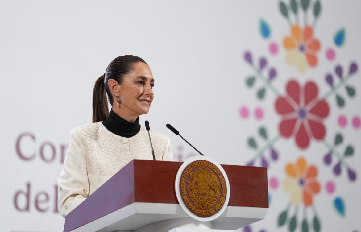 Sheinbaum impulsa distribuidor vial y ampliación portuaria