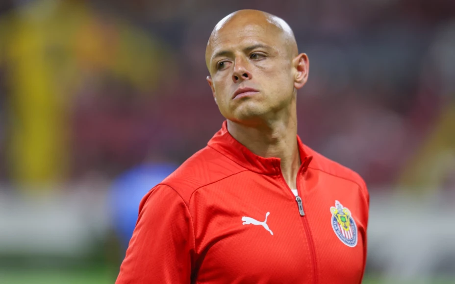 Chicharito podría dejar Chivas tras polémica por video machista