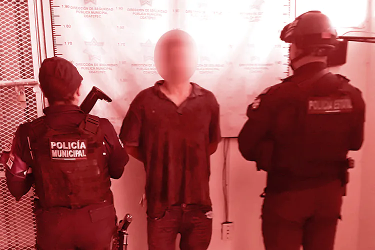 Hombre que caminó con cabeza humana en Coatepec declara venganza por abuso sexual
