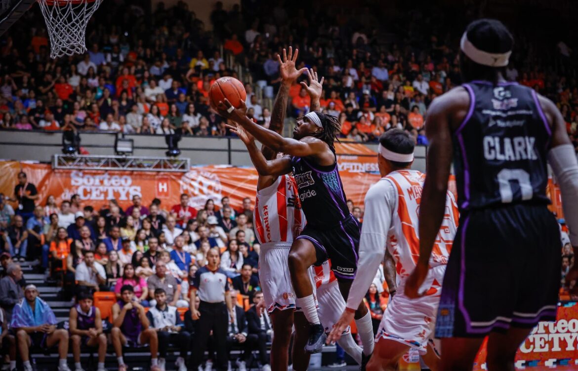 Soles de Mexicali vence 90-63 a Halcones en debut