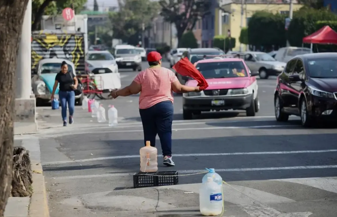 Congreso CDMX aprueba medidas contra abusos de “franeleros”