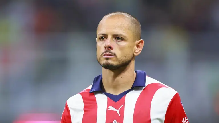Chicharito Hernández se disculpa tras polémicas declaraciones y lamenta “confusión o malestar”