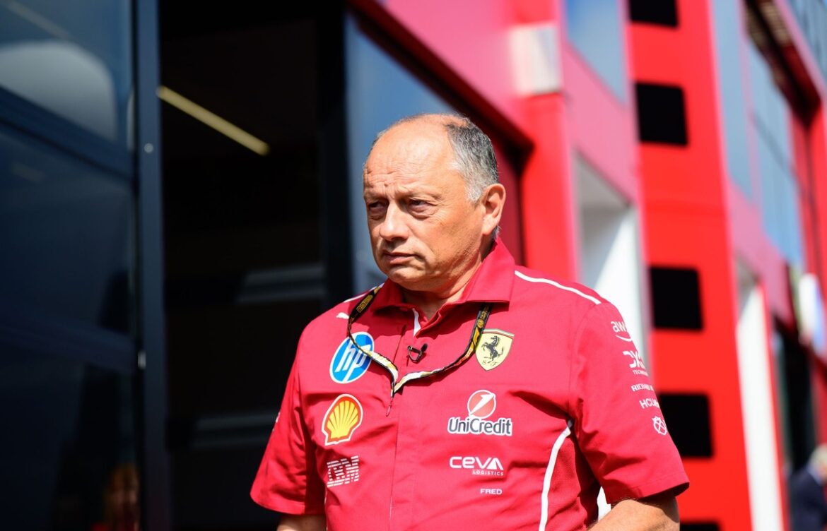 Ferrari renueva a Fred Vasseur como jefe del equipo, pese a los pobres resultados en 2025
