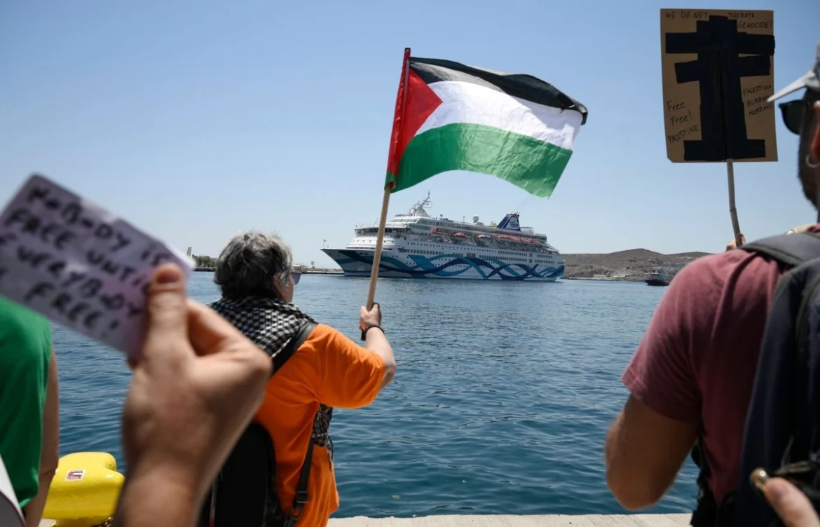 Grecia sugiere actos racistas tras protesta propalestina que impidió atraco de crucero israelí