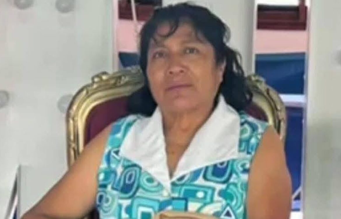 Sepultan a maestra jubilada asesinada en Veracruz