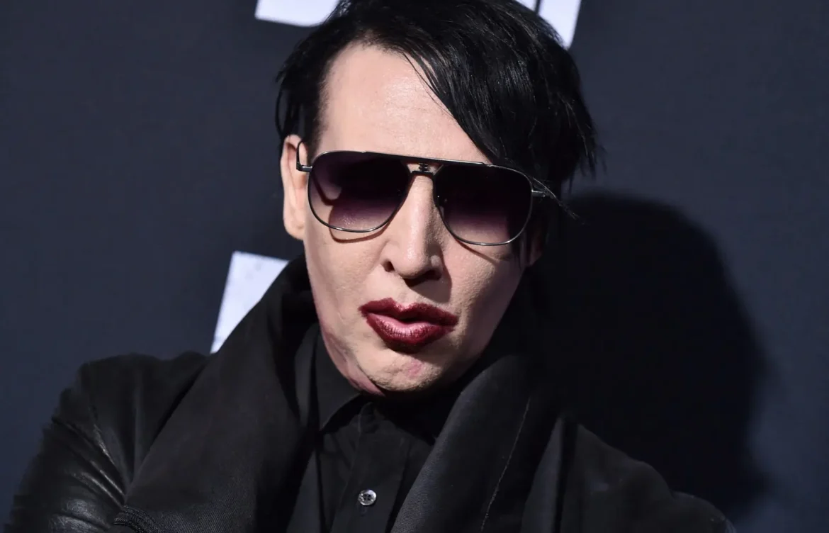 Padres protestan en San Luis Potosí por concierto de Marilyn Manson