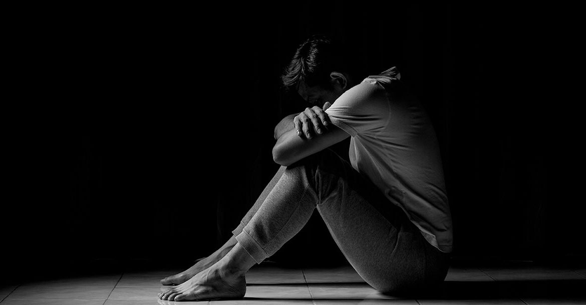 Aumentan 28.6 % los suicidios en una década en México
