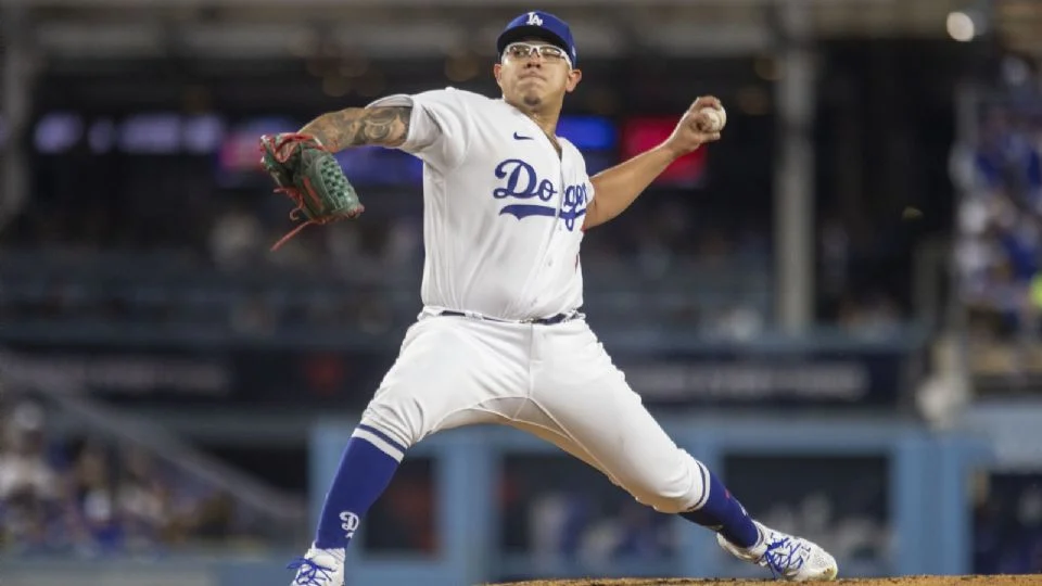 Julio Urías regresa al béisbol mexicano tras casi dos años de suspensión