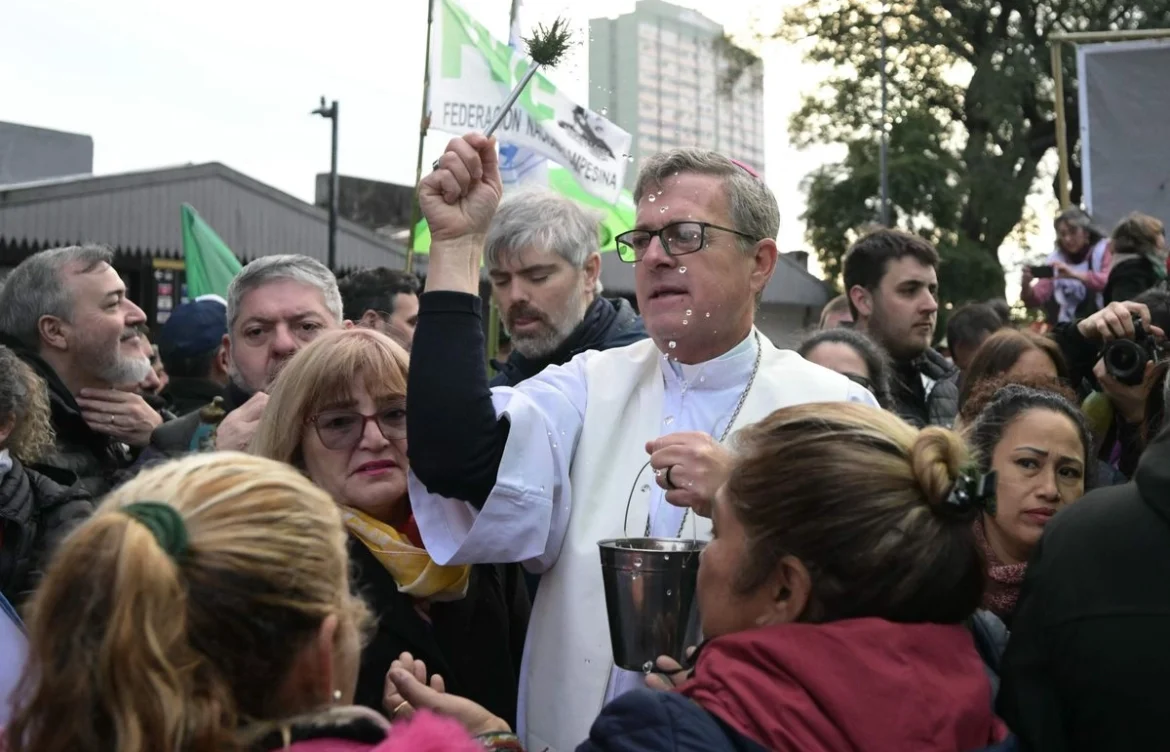 Iglesia alza la voz contra la “injusticia social” del gobierno de Milei