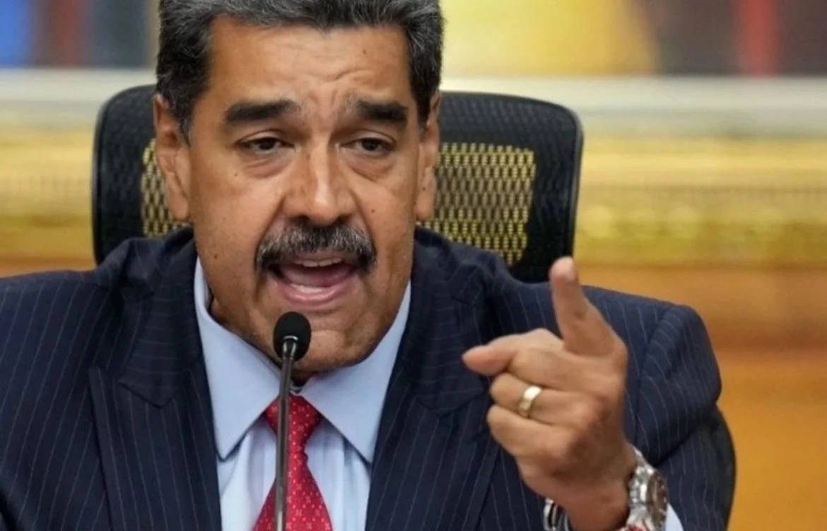 Maduro activa a 4.5 millones de milicianos ante acusaciones y despliegue estadounidense