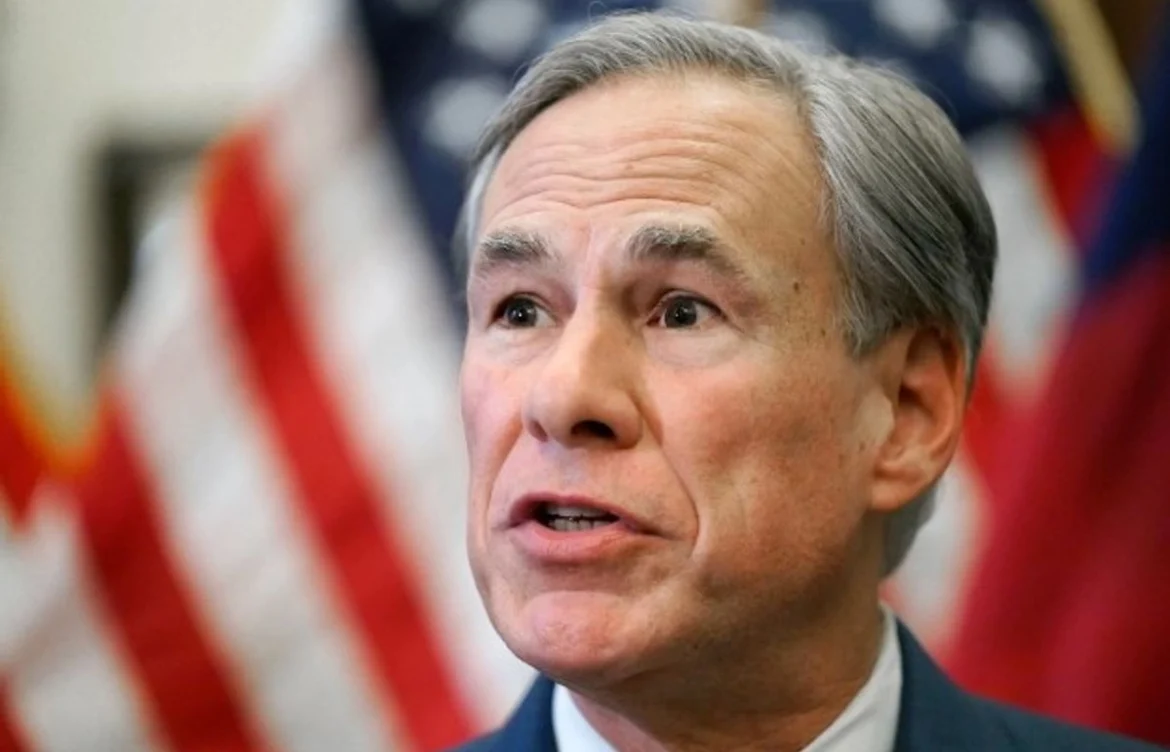 Texas firma nuevos mapas electorales que favorecen a los republicanos
