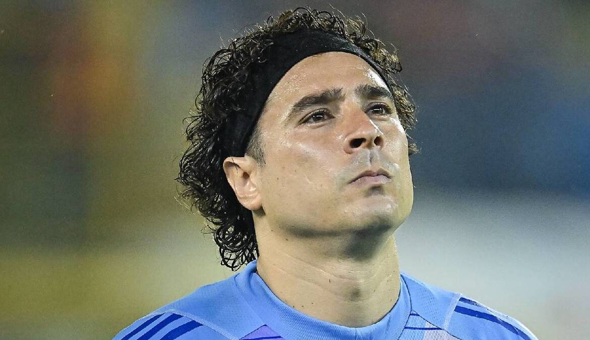 Memo Ochoa se ofrece al Real Zaragoza, pero el club guarda silencio