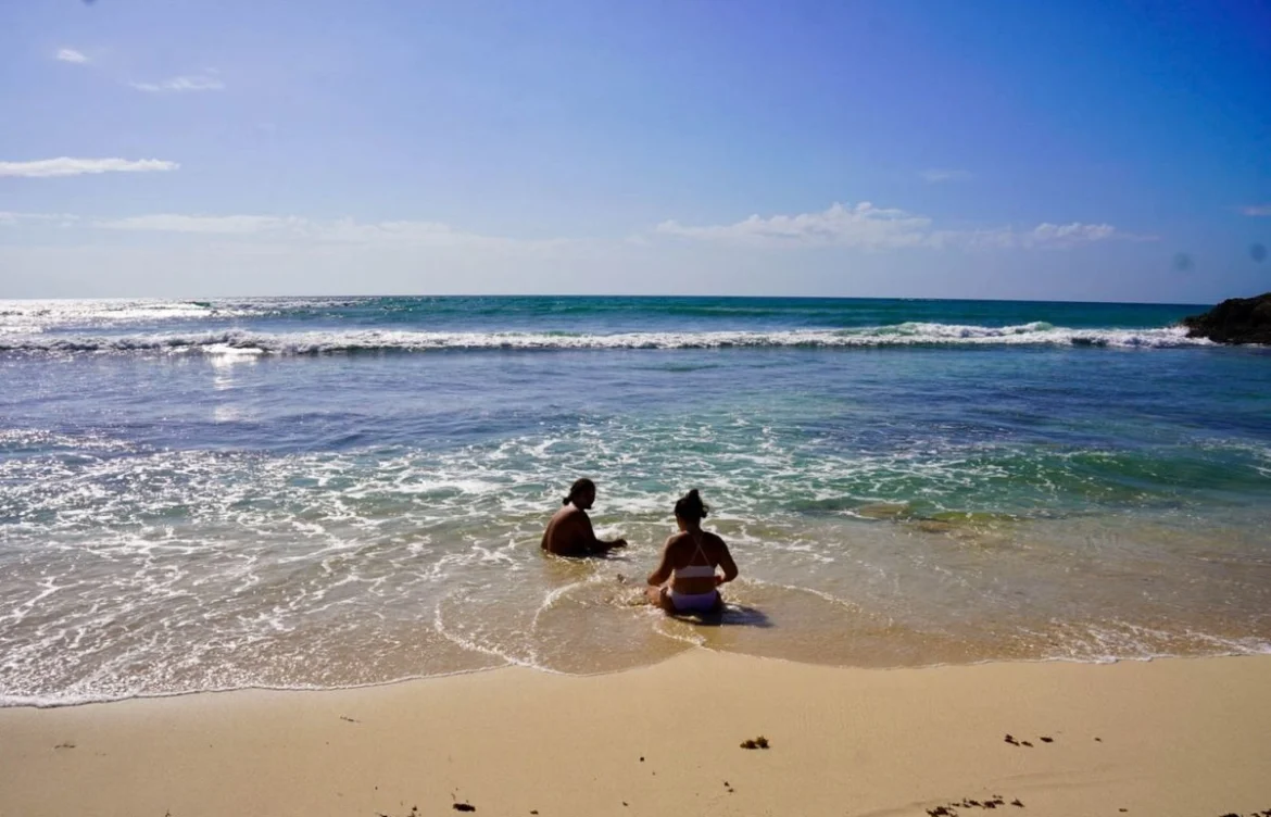 Morena presenta iniciativa para garantizar acceso libre y gratuito a playas nacionales