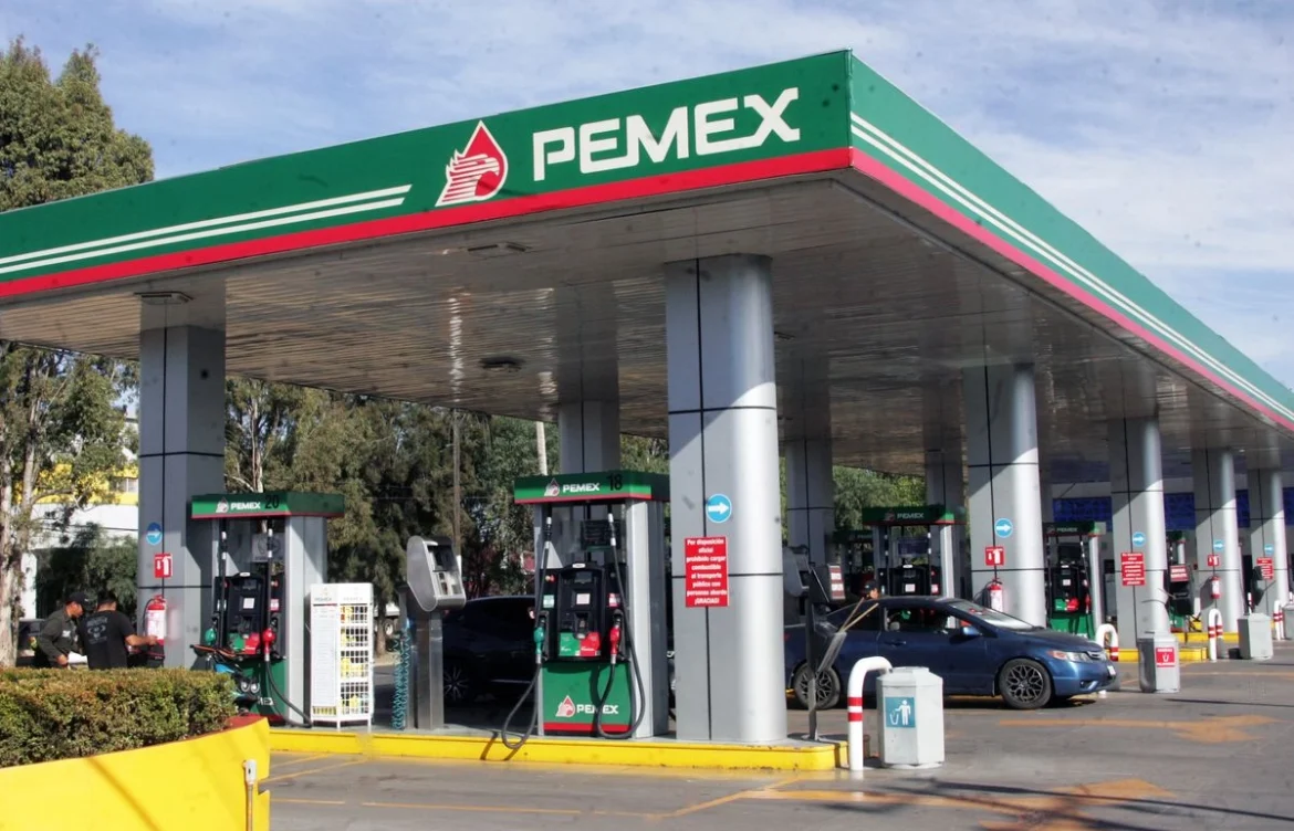 Sheinbaum presenta estrategia integral para sanear finanzas de Pemex