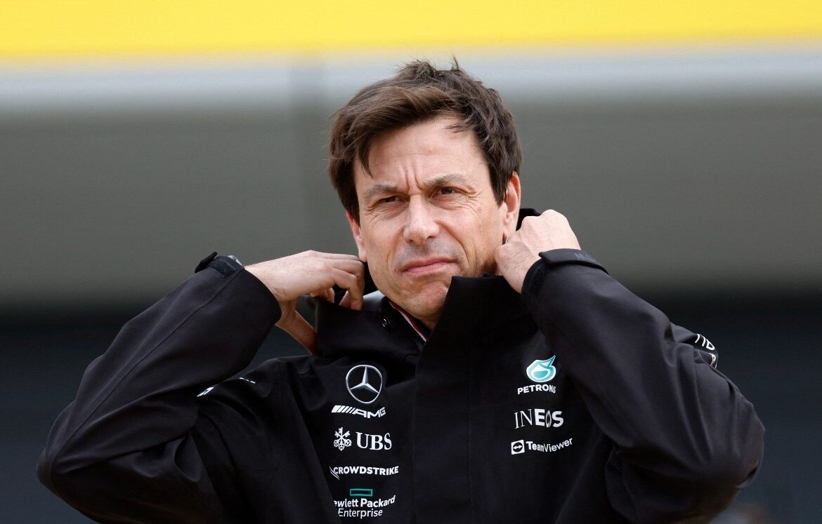 Wolff reconoce éxito de Horner pese a calificativo polémico