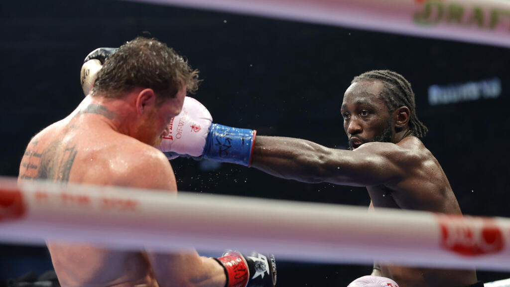 Canelo pierde pelea ante Terence Crawford