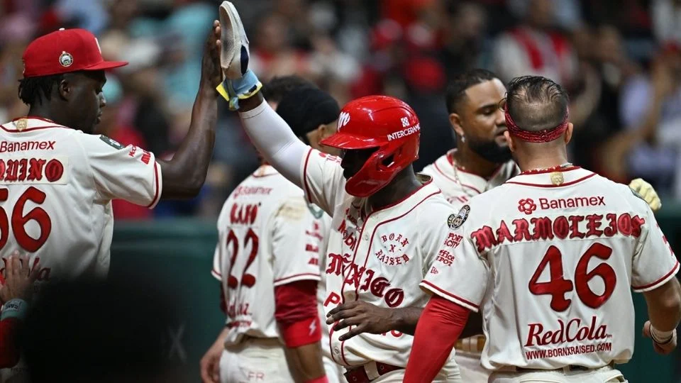 Los Diablos Rojos del México ganan el segundo juego de la Serie del Rey ante los Charros de Jalisco