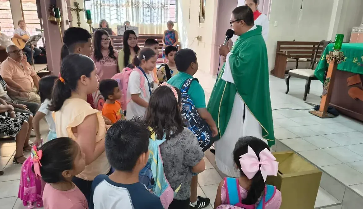 Bendición de mochilas en Tampico, símbolo de ánimo para el nuevo ciclo escolar