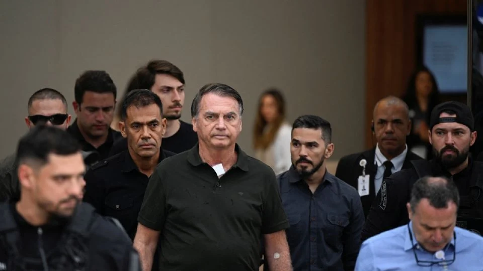 Jair Bolsonaro es diagnosticado con cáncer de piel y regresa a prisión domiciliaria