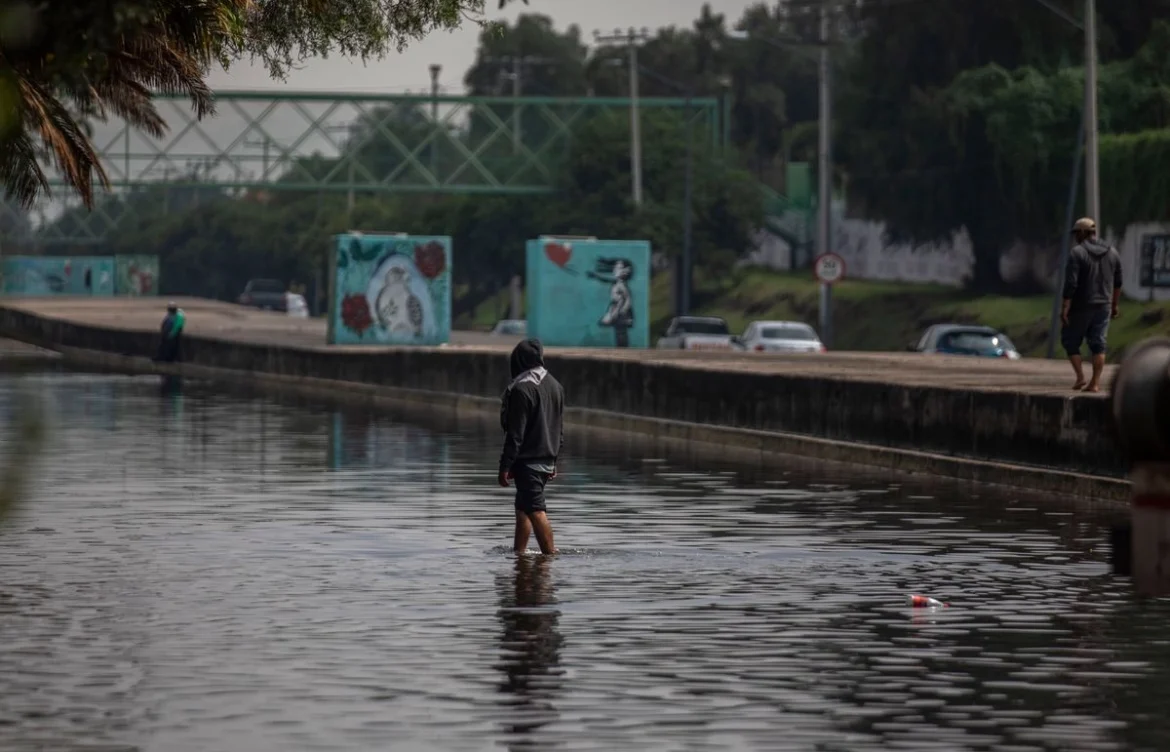 Conagua urge evitar desastres por las lluvias en el Valle de México