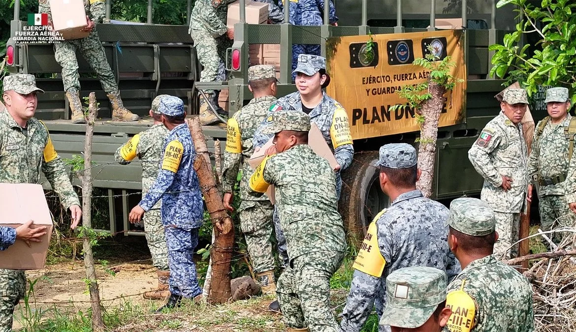 Ejército y Guardia Nacional activan Plan DN-III-E en Veracruz tras efectos de Onda Tropical 34