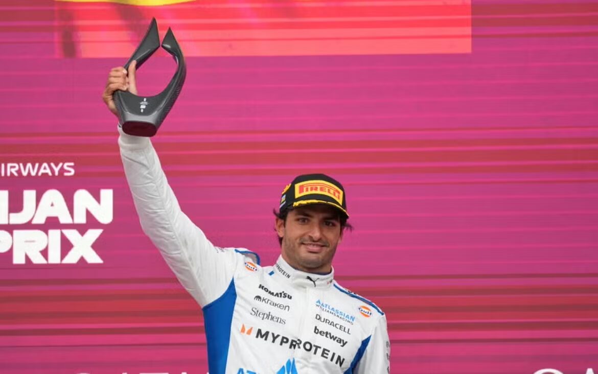 Carlos Sainz califica su podio en Azerbaiyán como el mejor de su carrera