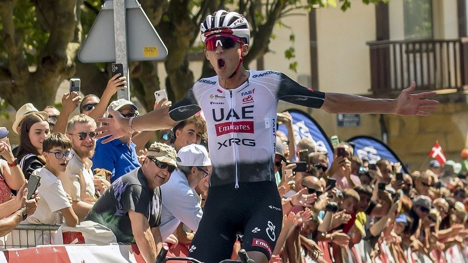 Isaac del Toro conquista el GP Industria & Artigianato y suma su décima victoria de la temporada