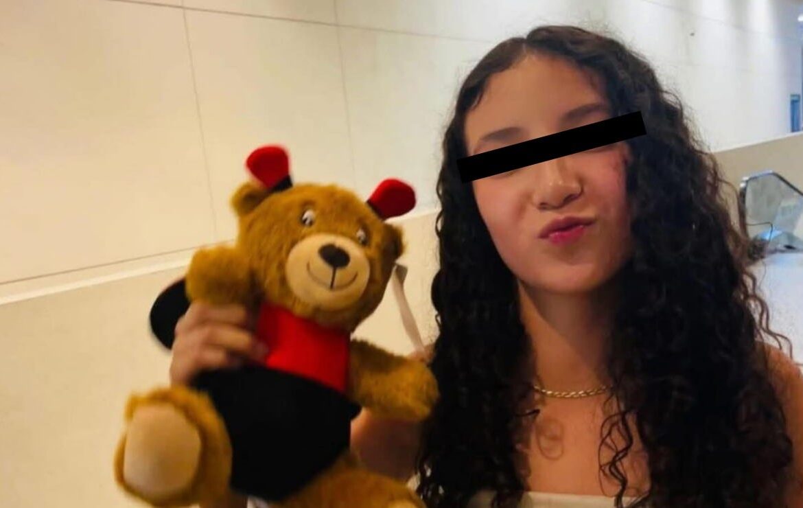 Presentan la Ley Nicole en Puebla para prohibir las cirugías estéticas a menores de edad