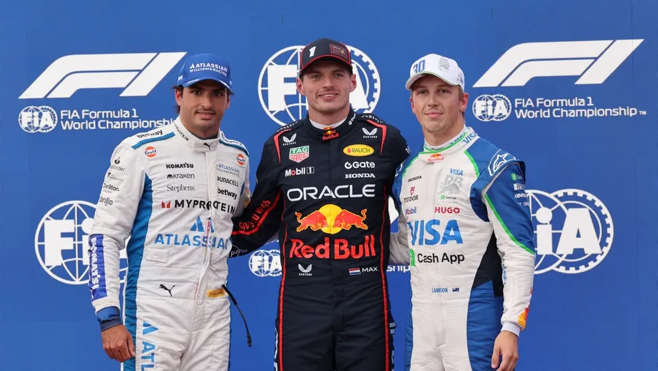 Verstappen logra la pole position en Azerbaiyán tras choque de Piastri