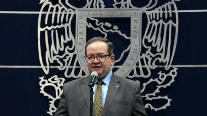 Rector de la UNAM ordena revisar protocolos de seguridad tras asesinato en el CCH Sur
