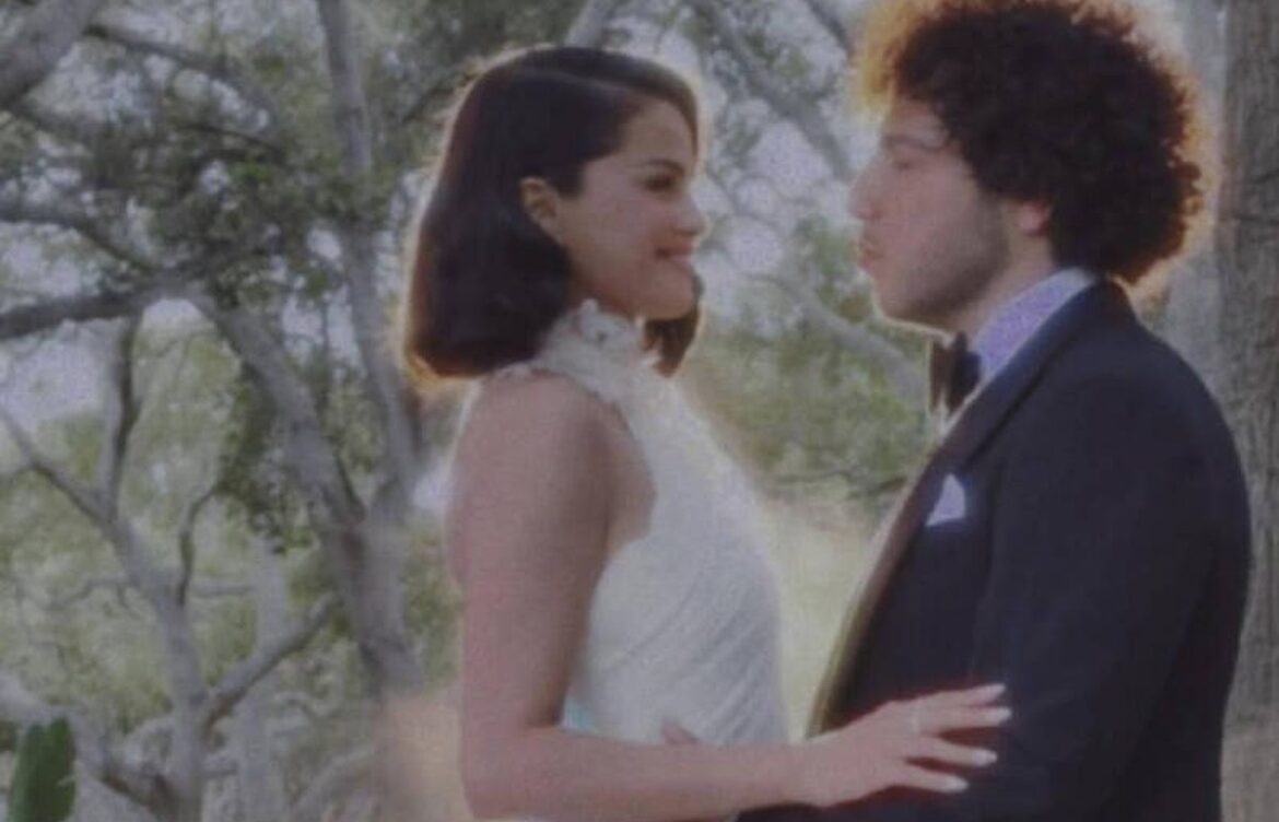 Selena Gomez comparte las primeras imágenes de su boda con Benny Blanco