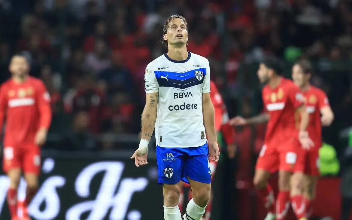 Sergio Canales será baja de Rayados tras someterse a cirugía menor