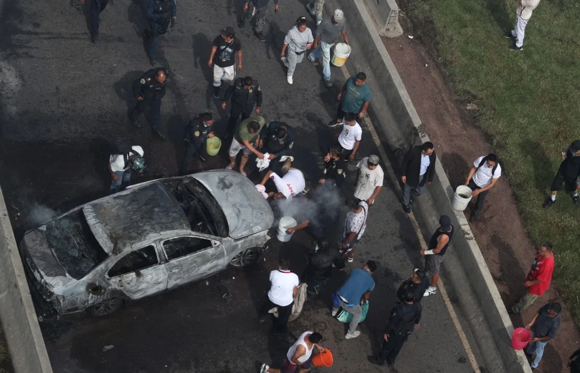 Suben a 13 los decesos por explosión de pipa en Iztapalapa